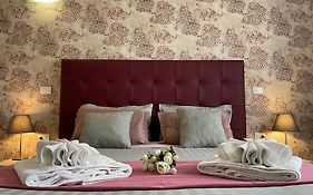 Porta Alla Croce Guest House