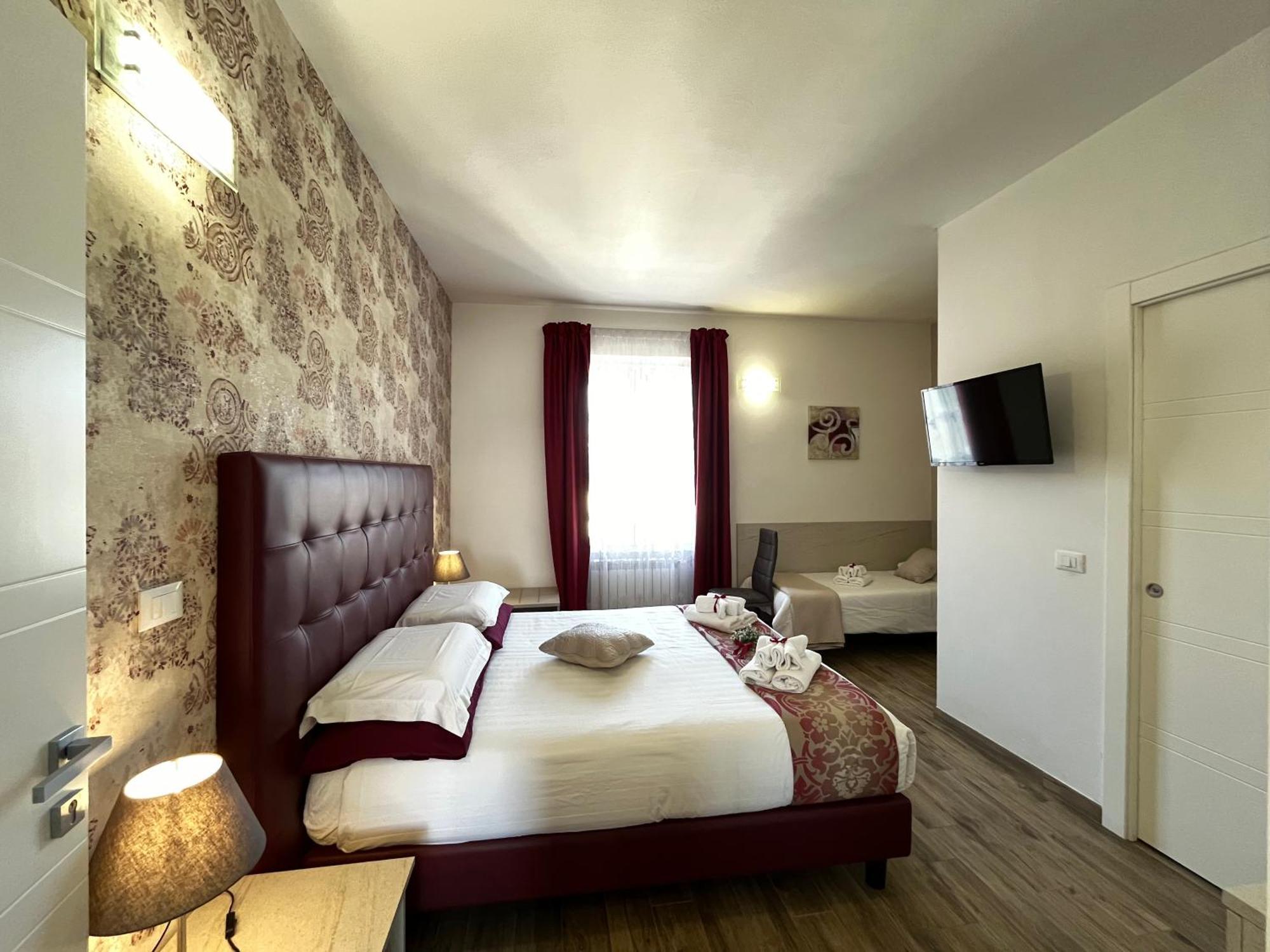 Porta Alla Croce Guest House Florencia Exterior foto